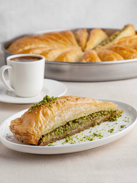Fıstıklı havuç dilimi baklava, el açması, sade yağlı, Babazade İstanbul
