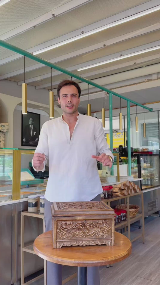 Babazade Hazinesi – Maraş İşi Ahşap Sandıkta Gurme Hediye Seti